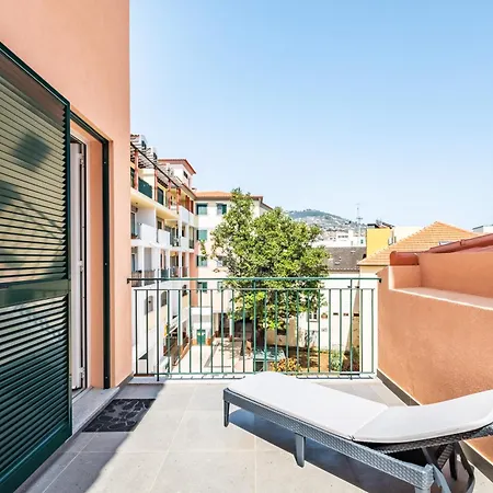 Carmo Heritage Apartman *