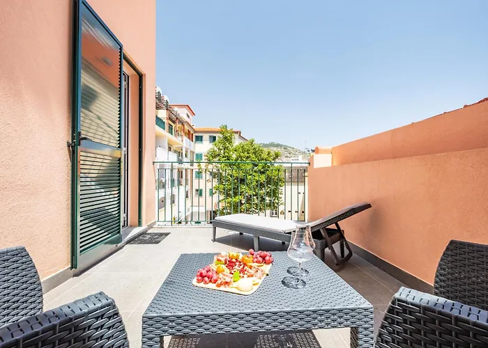 Carmo Heritage 푼샬